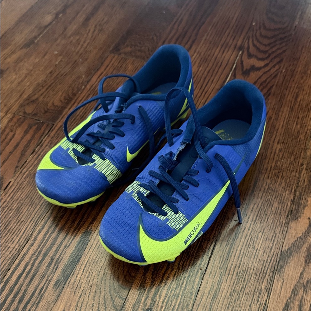 Nike Youth Mercurial Soccer Cleats